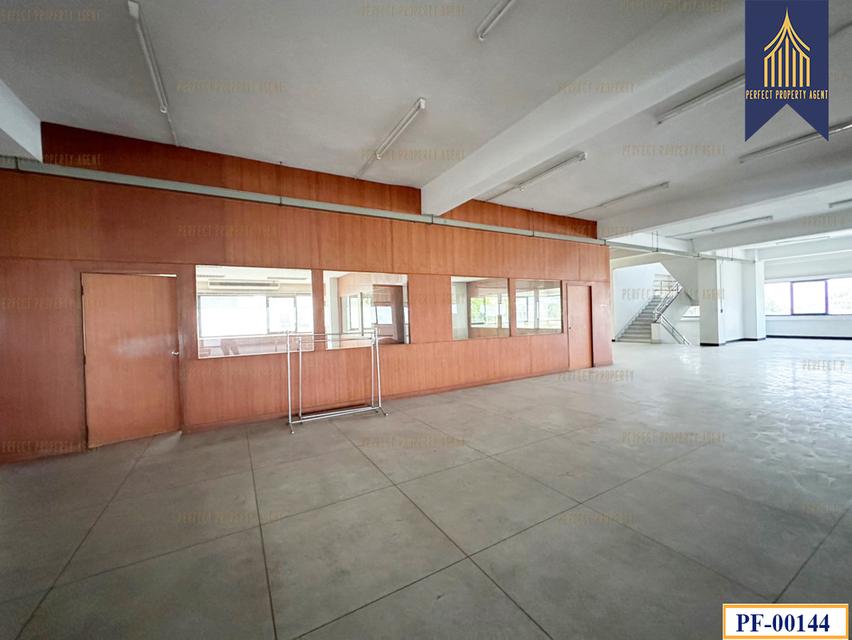 ขาย อาคารโกดัง โรงงาน พร้อมออฟฟิศ มีใบ รง.4 บางขุนเทียน 15