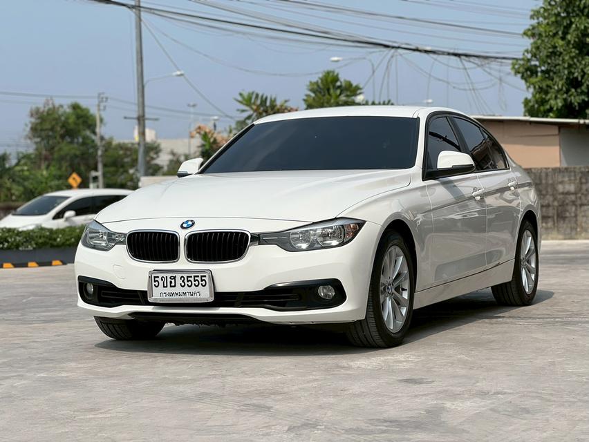 BMW 318i ปี 2016 จด ปี2017 (โฉม F30) สีขาว มือเดียว