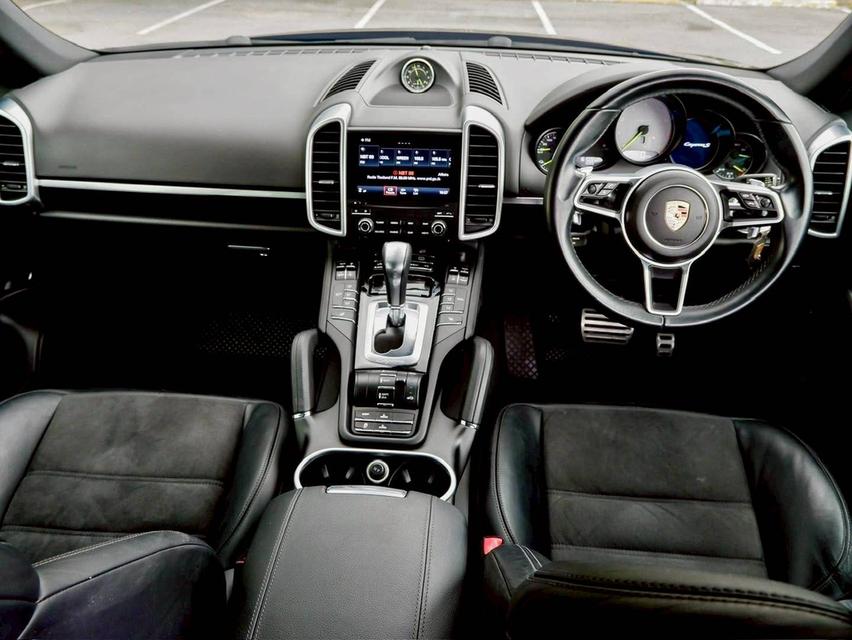 รหัสรถ PR1277 Porsche Cayenne S E-Hybrid Platinium Edition Package ออกห้าง Porsche Thailand ปี 2017 Fulloption 9