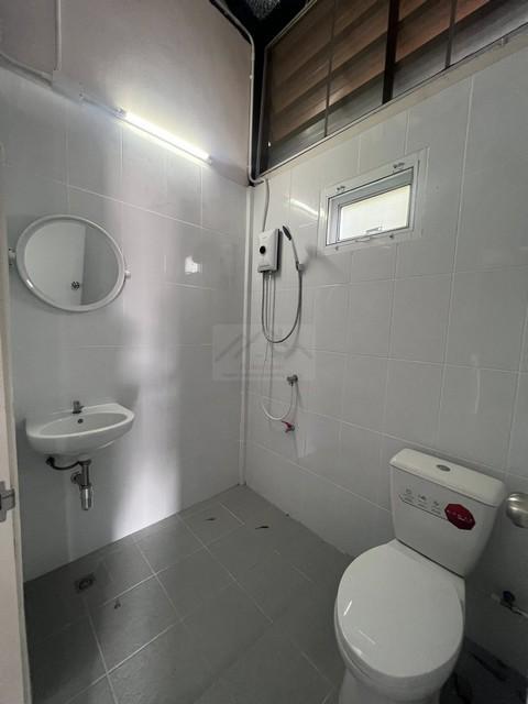 ให้เช่าโกดัง 150 ตร.ว. ย่านสุขุมวิท 77 อ่อนนุช 33 เดินทางสะดวก รถหกล้อเข้า-ออกได้ 3