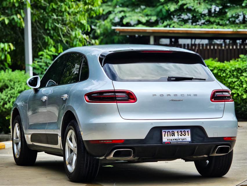 porsches 6