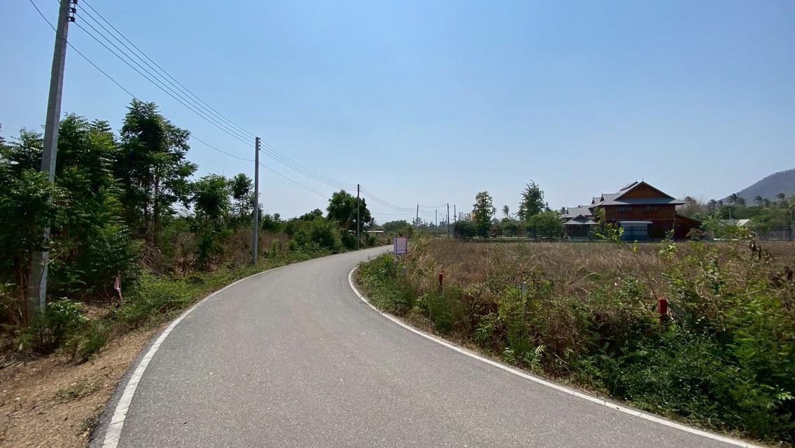 ขายด่วนที่ดิน 200 ตรว ติดถนนสาธารณะ2ด้าน แปลงมุม ห้วยทรายเหนือ ชะอำ เพชรบุรี 6