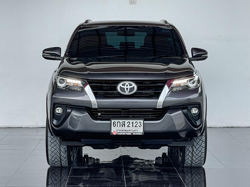 ขาย Toyota Fortuner 2.4V ปี17 5