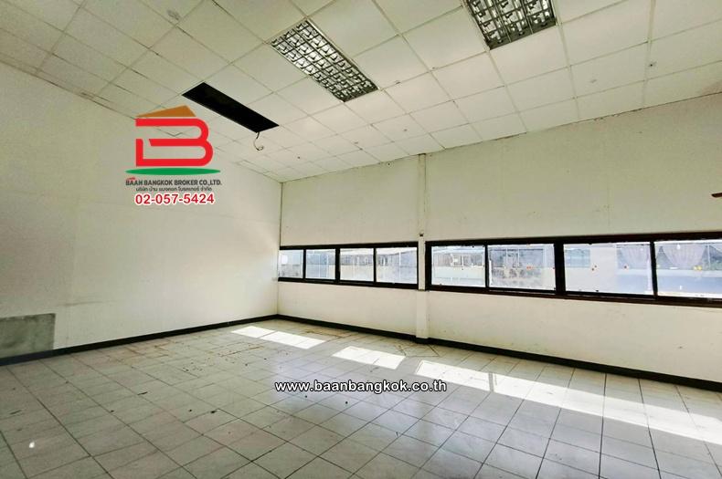 อาคารพาณิชย์ เนื้อที่ 40 ตร.ว. ซอยลาดพร้าว 45 ใกล้โรงเรียนพิบูลอุปถัมภ์ แขวงสามเสนนอก เขตห้วยขวาง 8