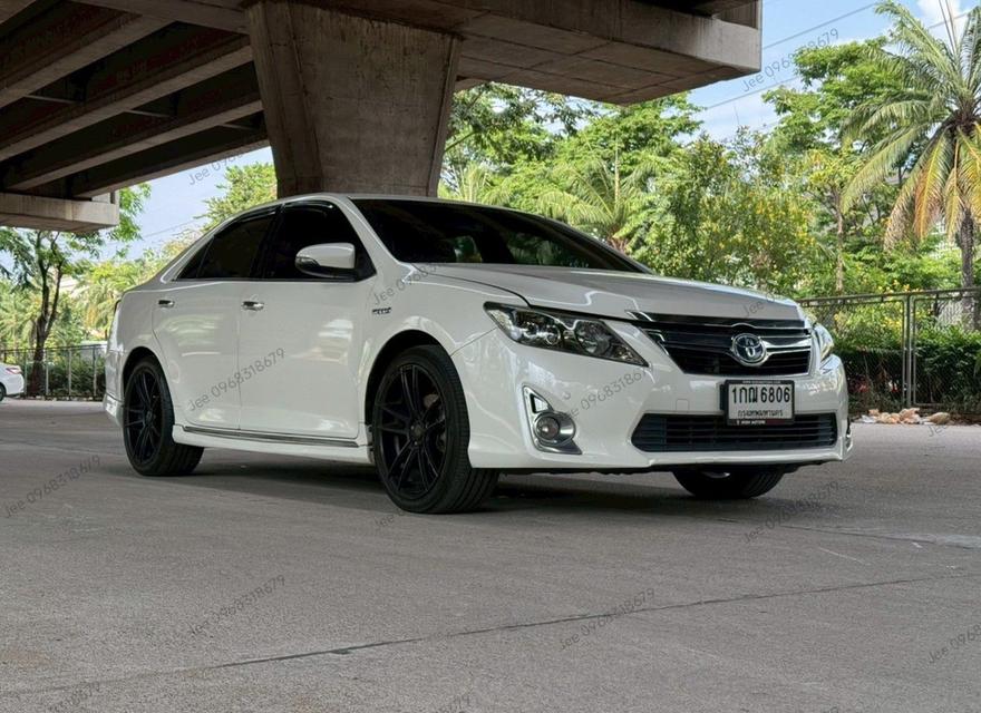 Toyota Camry 2.5 Hybrid DVD ปี 2013