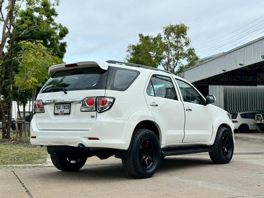 Toyota Fortuner 2.5V ปี15 5
