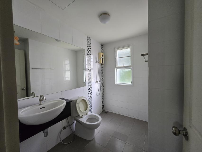 ทาวน์โฮม3ชั้นพร้อมอยู่ 29.1 ต.ร.ว. ทาวน์พลัสเกษตรนวมินทร์ 11