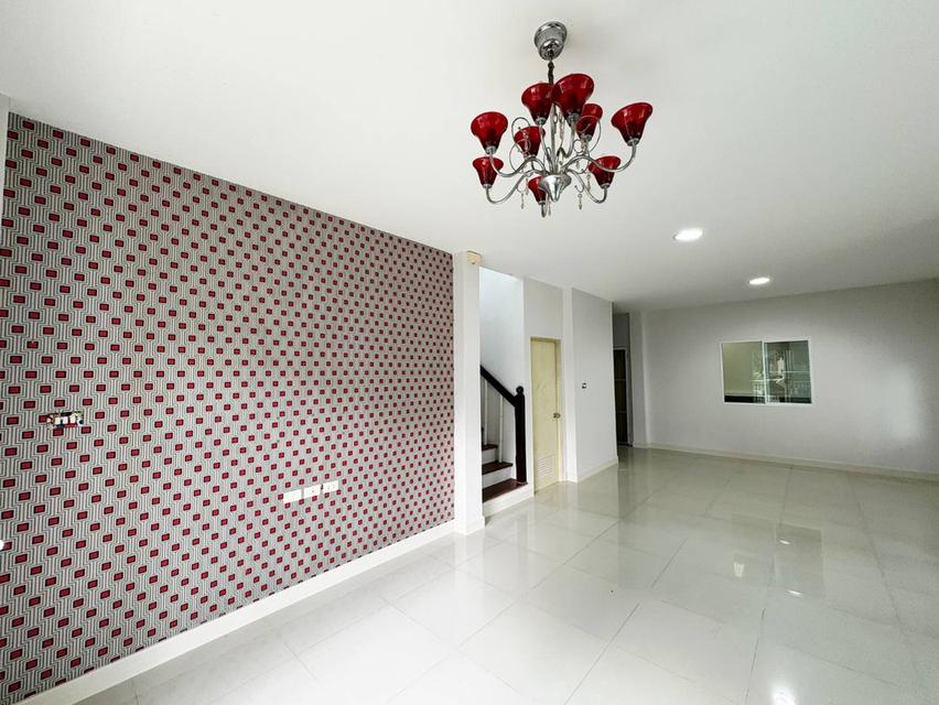 ขายบ้านเดี่ยว 2 ชั้น ทำเลศักยภาพ ใกล้เมือง เดินทางสะดวก พร้อมอยู่ 3