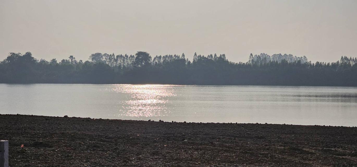 ขายที่ดินติดบึงน้ำใหญ่ บรรยากาศดีเหมือนอยู่ทะเล ใกล้กรุงเทพแค่ 1 ชม 13