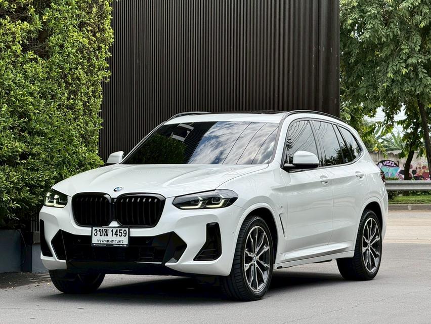 BMW X3 xDrive20d M Sport ปี 22  รถบ้านมือเดียวป้ายแดง สภาพสวยพร้อมใช้