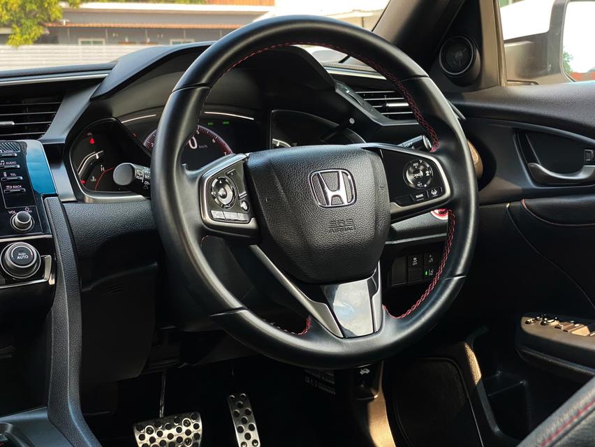 Honda Civic 1.5 FK Turbo RS Hatchback ปี2019 รูปที่ 11
