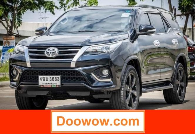 TOYOTA FORTUNER 2.8 TRD Sportivo 4WD เกียร์ออโต้ ปี 2018