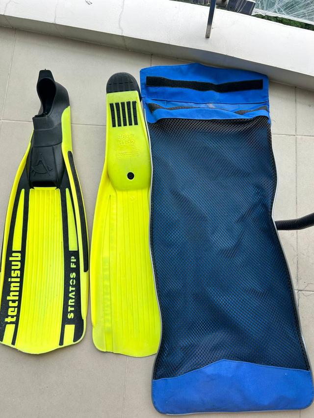 Diving fins