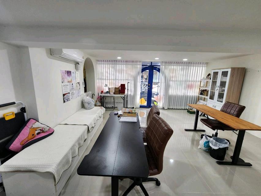 Rare Item! Home Office 5 ชั้น ติด MRT บางแค ที่ดิน19ตรวา. พื้นที่ใช้สอย 380ตรม. 4ห้องนอน 4ห้องน้ำ ขายเพียง 10.5 ล้านบาท 6