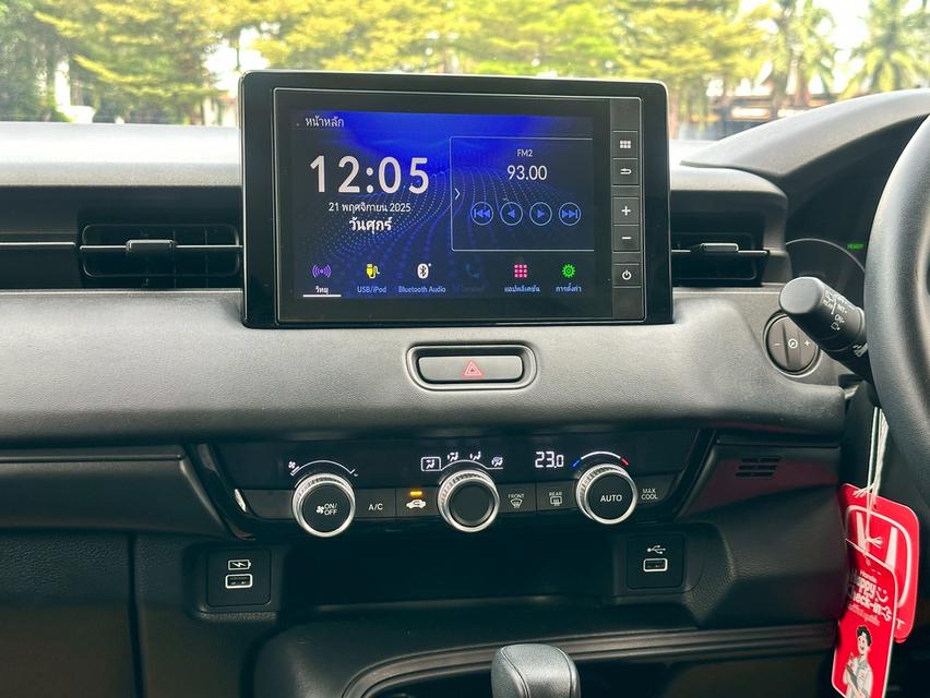 รหัสรถ PAT4039 Honda HR-V 1.5E eHev ปี 2024 สีดำ 9