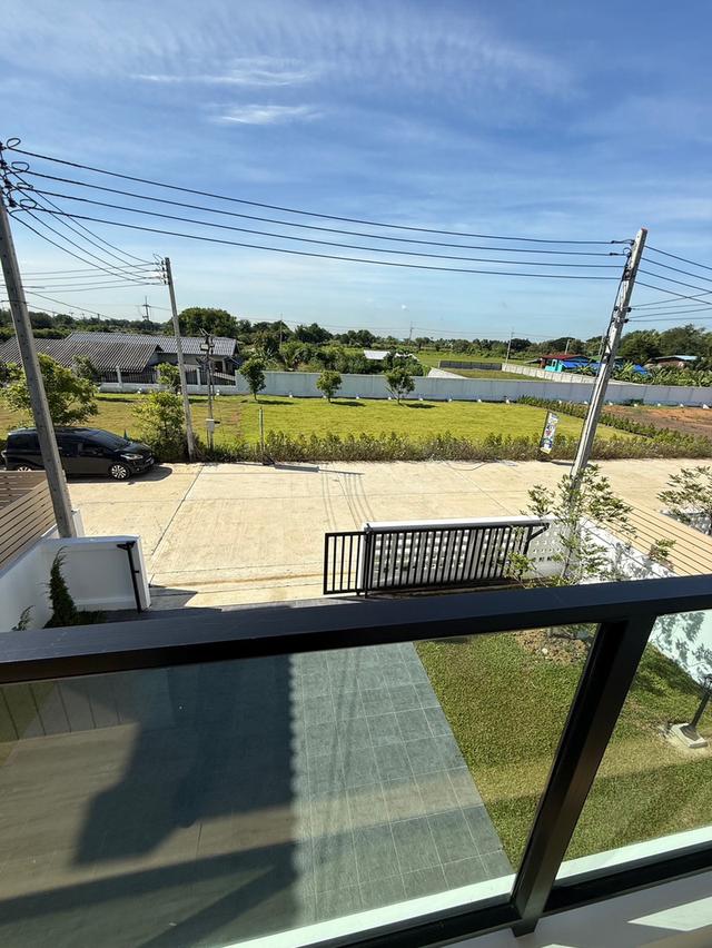 บ้านแฝดพื้นที่ใหญ่ 42.5 ตร.ว. ใกล้เซ็นทรัล–โรจนะ ราคาพิเศษ 2.79 ลบ.* 7