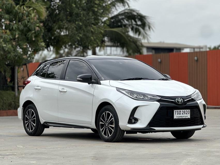 รหัส PAT2620 Toyota Yaris Eco Play1.2 Sport Premium 2021 2