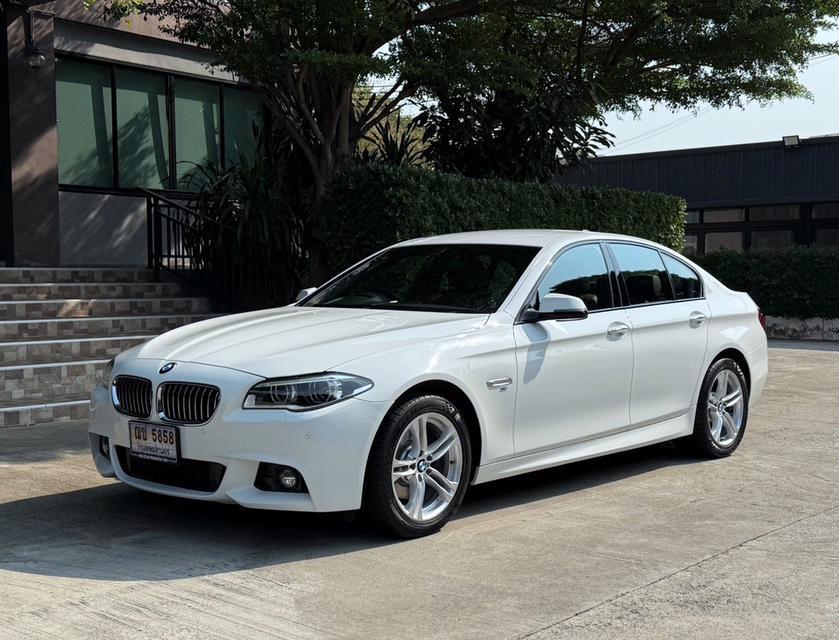 2015 Bmw 528I MSPORT LCI รถมือเดียวออกป้ายแดง รถวิ่งน้อย เข้าศูนย์ทุกระยะ ไม่เคยมีอุบัติเหตุครับ 4