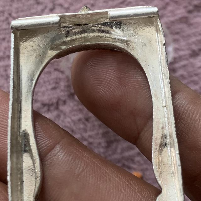 กรอบเงินแท้เก่า ใส่พระะสมเด็จ รูปที่ 7