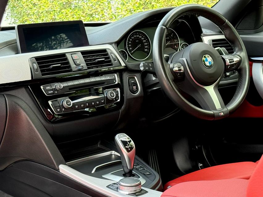 2020 BMW 320D GT MSPORT LCI รถมือเดียวออกป้ายแดง รถวิ่งน้อย เข้าศูนย์ตามระยะ รถไม่เคยมีอุบัติเหตุครับ 12