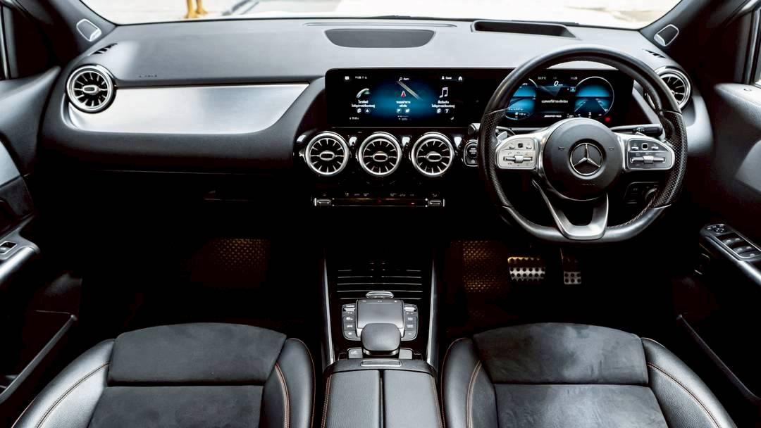รหัสรถ BAC7867 Mercedes Benz GLA35 2.0 AMG 4Matic โฉม W247  ปี 2021/22 6