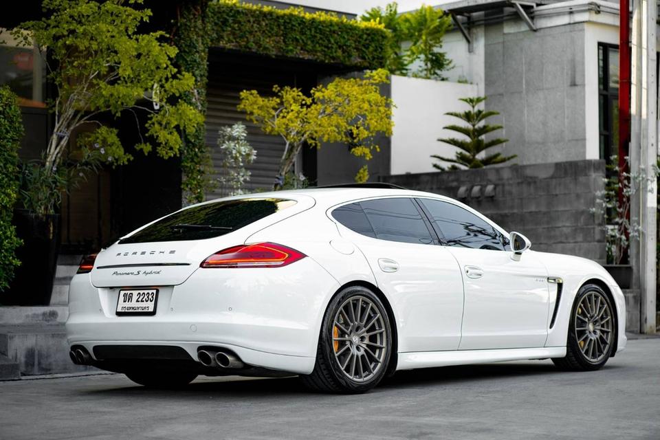 รหัสPR2244Porsche Panamera S Hybrid  ออก และ service ที่ Rabbit Auto Craft ออกปี 2012 จด 2012 4