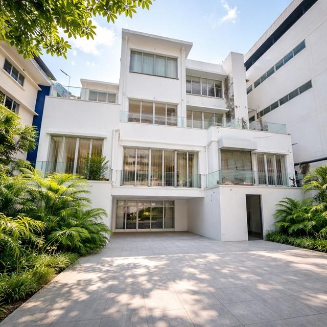 ราชดำเนิน ใกล้สหประชาชาติ พร้อมช่องลิฟท์ จอดรถ16คัน สะพานพระราม8 ให้เช่าอาคารพาณิชย์ 2 อาคารใหญ่ 165ตรว. 1290ตรม. 4