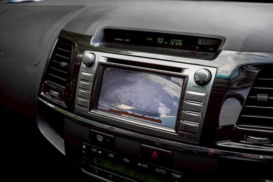 รหัสรถ CBL6651 TOYOTA FORTUNER 2.5 V AT 2015 18