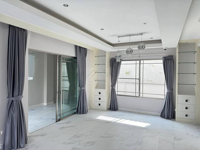 ขายบ้านเดี่ยว 2 ชั้น 56 ตรว. โครงการมัณฑนา เลค วัชรพล ฝั่งทะเลสาบเฟสแรก เข้าได้ทั้งฝั่งสายไหม56 และสุขาภิบาล5 ใกล้สารสาส 5
