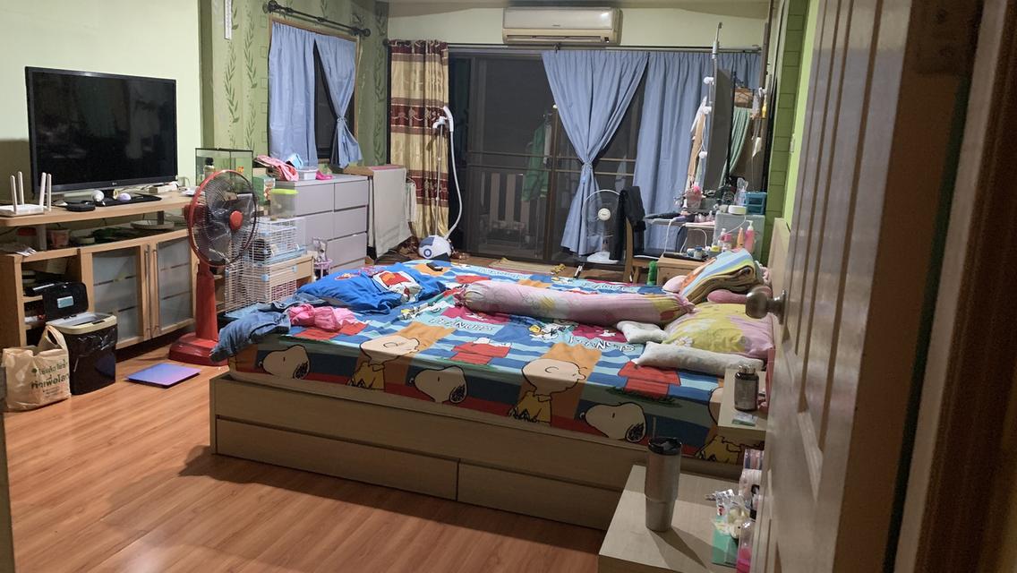 บ้านทางน์เฮ้าส์3ชั้น4ห้องนอน3ห้องน้ำ0894567609ตี๋ 8