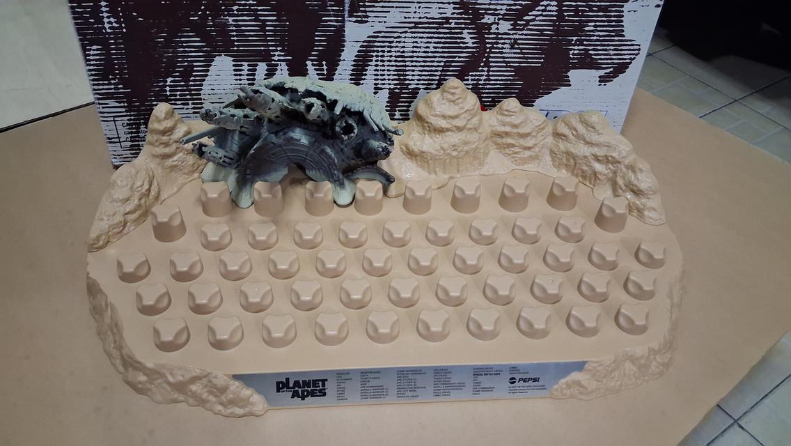 โมเดล ฐานรอง Planet of the Apes Bottle Cap Collection Stage PEPSI