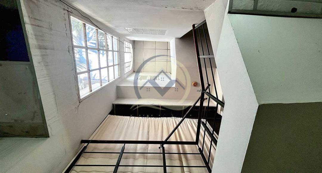 โครงการสรานนท์ ทาวน์โฮม 2.5 ชั้น ลาดพร้าว 101 ซอย 50 ขายตามสภาพ เหมาะสำหรับรีโนเวท ต่อรองได้ ทำเลโซนลาดพร้าว 7