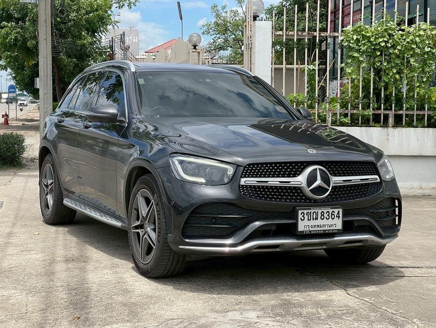รหัสรถ PJP8364 2022 #BENZ #GLC220d AMG Dynamic (สีเทา)