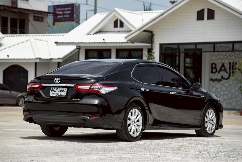 รหัสรถ CBL5887 TOYOTA CAMRY 2.5 HV Premium AT 2019