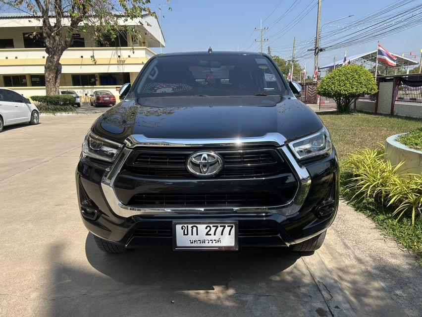 รถกระบะสี่ประตู โตโยต้า รุ่นรีโว พรีรันเดอร รูปที่ 4