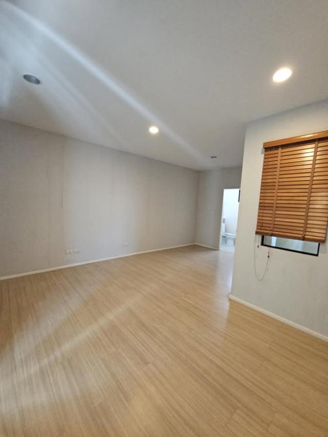 ขายทาวน์โฮม 3 ชั้น บ้านกลางเมือง งามวงศ์วาน ทำเลดี ใกล้ The Mall (เจ้าของขายเอง) 8