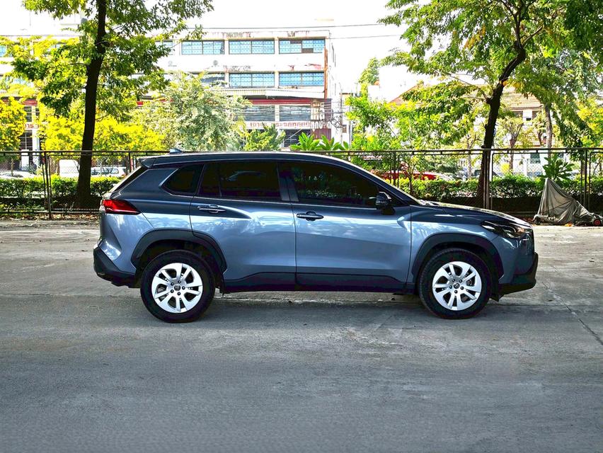 ขายรถ Toyota Corolla Cross 1.8 ปี 2021 สีเทา เกียร์ออโต้ 8