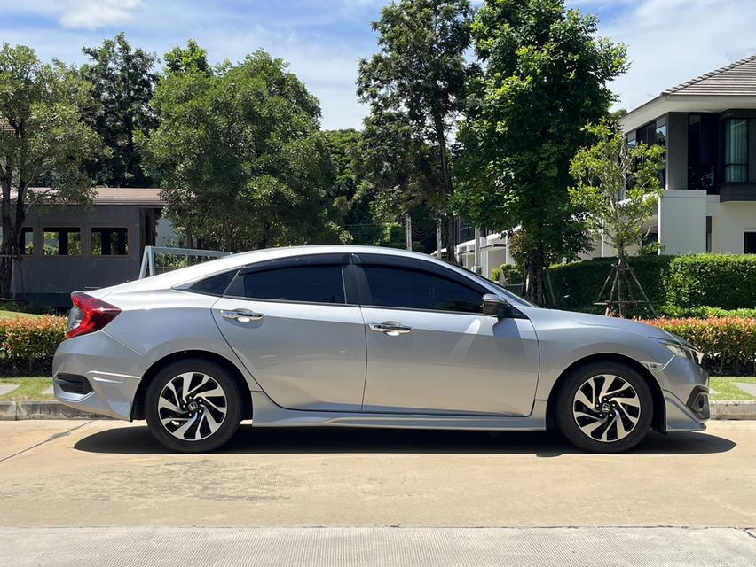 HONDA CIVIC 1.8 EL  ปี  2017 7