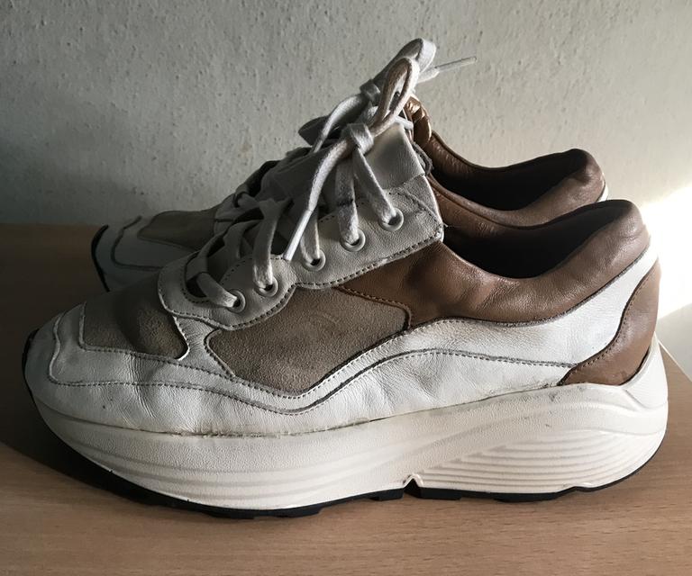 รองเท้ามือสอง แบรนด์ต่างประเทศ