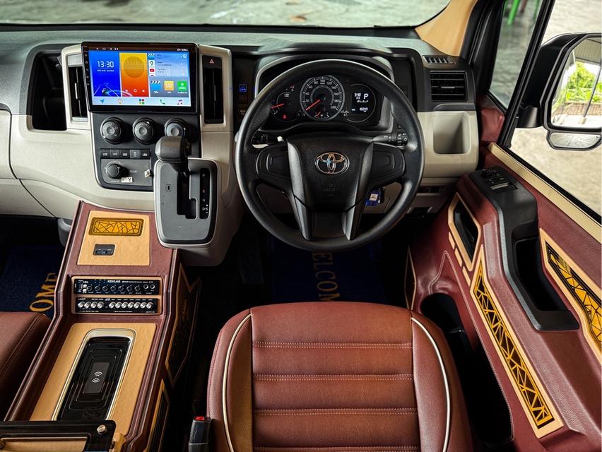 รหัสรถ WRT1800 2024 TOYOTA COMMUTER, 2.8  10
