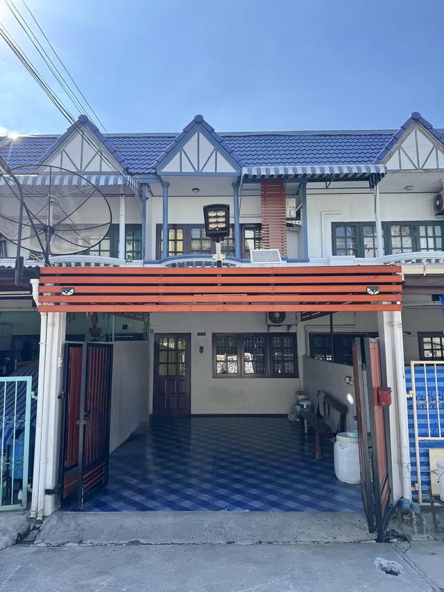 🏡 ขายทาวน์เฮ้าส์ 2 ชั้น พร้อมเข้าอยู่ 1