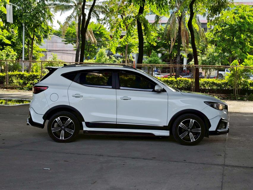 ขายรถ MG ZS 1.5X sunroof ปี 2019 สีขาว เกียร์ออโต้ 8