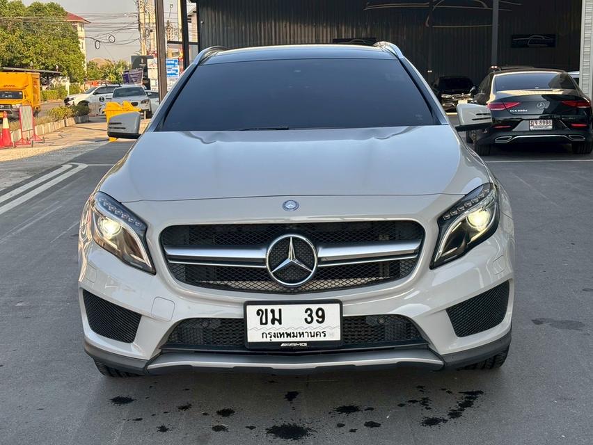 รหัสรถ KPV39 2017 BENZ GLA 250 AMG Dynamic สีน้ำเงิน 2