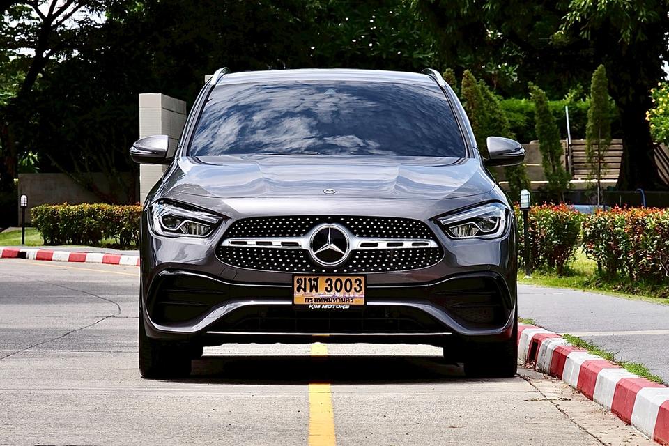 Mercedes-Benz GLA200 AMG Dynamic ปี 2024 สีเทา ไมล์น้อย ราคาถูกสุด