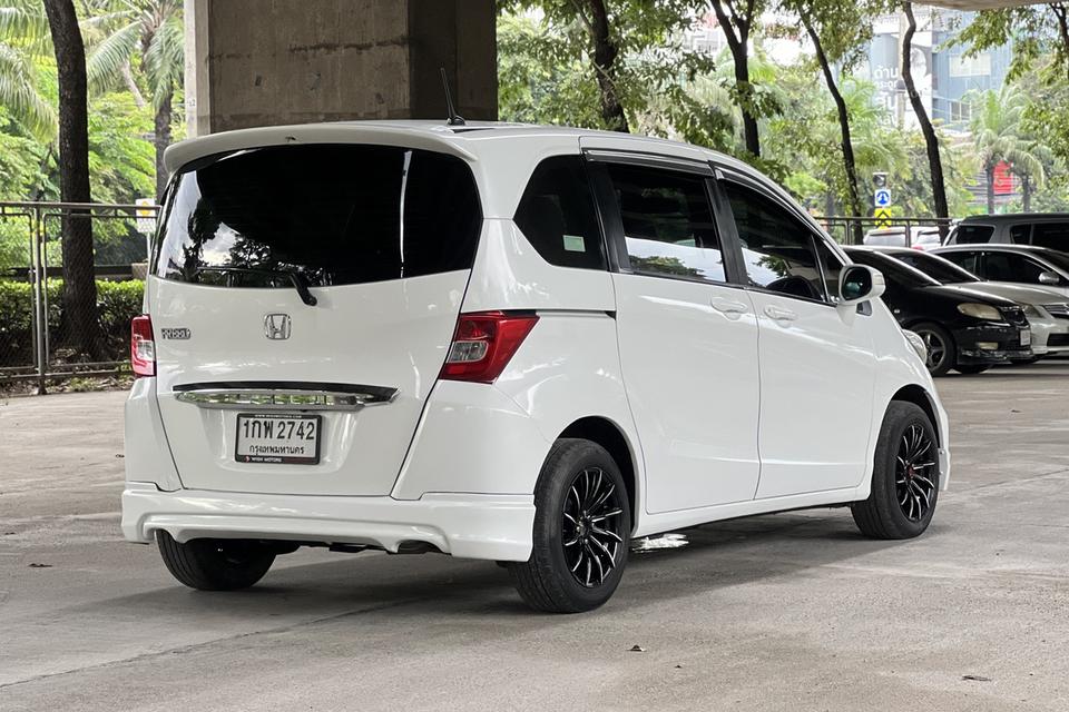 Honda FREED 1.5 EL AT ปี 2013 เบนซิน เกียร์ออโต้ 5