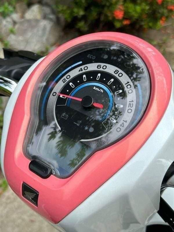 Honda scoopy สีขาวเครื่องแรง 3