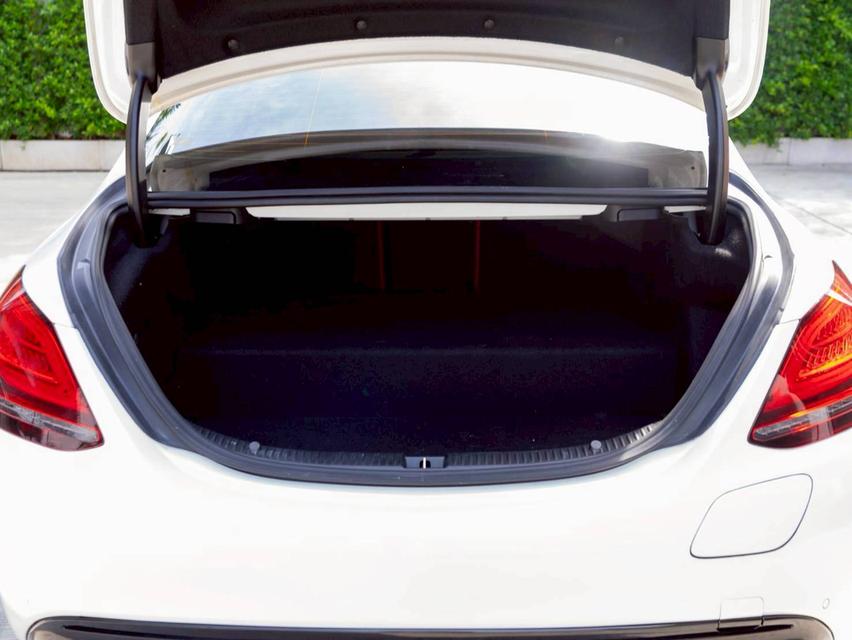 Benz C300e AMG ปีจด 2020 รูปที่ 9