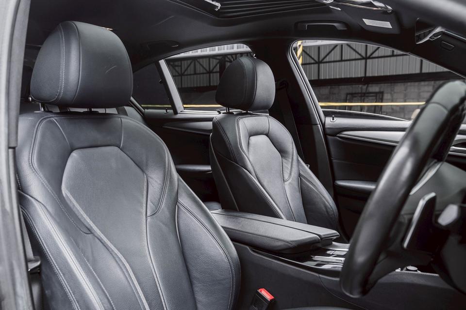 รหัสรถ 67GG1735 🚘 BMW G30 530e M Sport ปี 2018