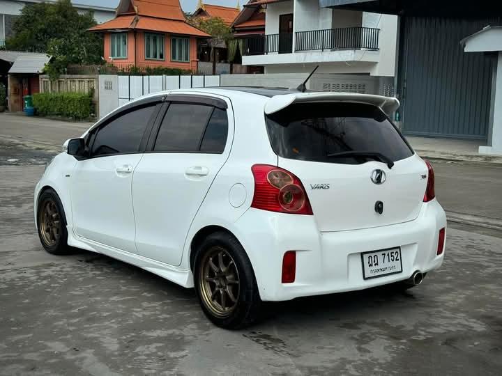 Toyota Yaris ปี 2010 6