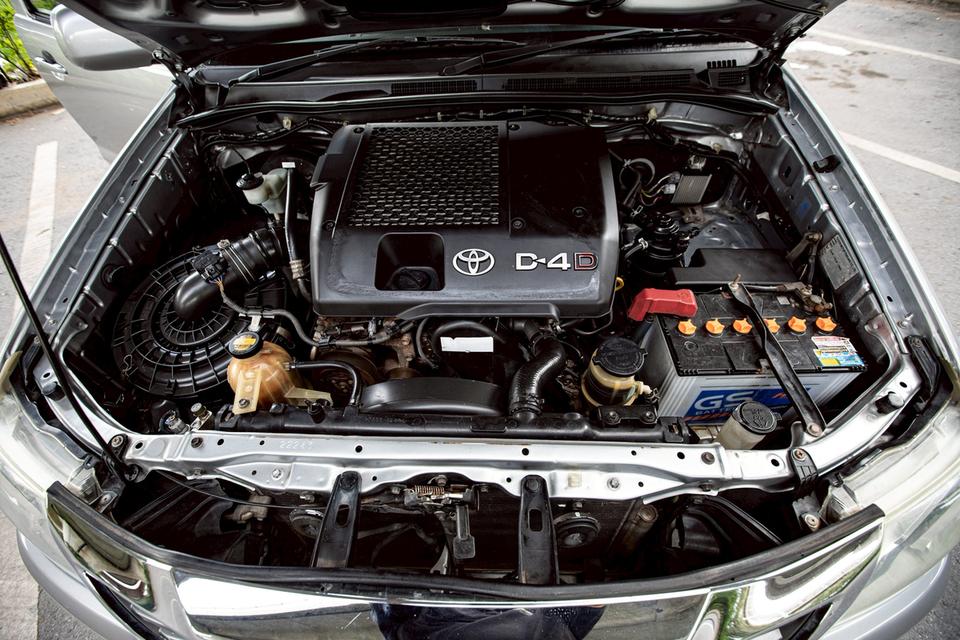 Toyota Vigo Champ SmartCab 2.5E ดีเซล เกียร์ MT ปี 2015 สีเทา  11